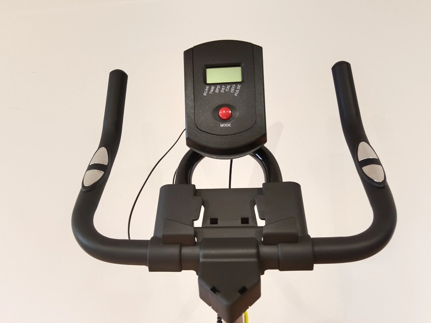 New Design Indoor Cycling Home Exercise Bike Commercial Spinning Bike Exercise Gym Body Building Equipment Bike Machine 818